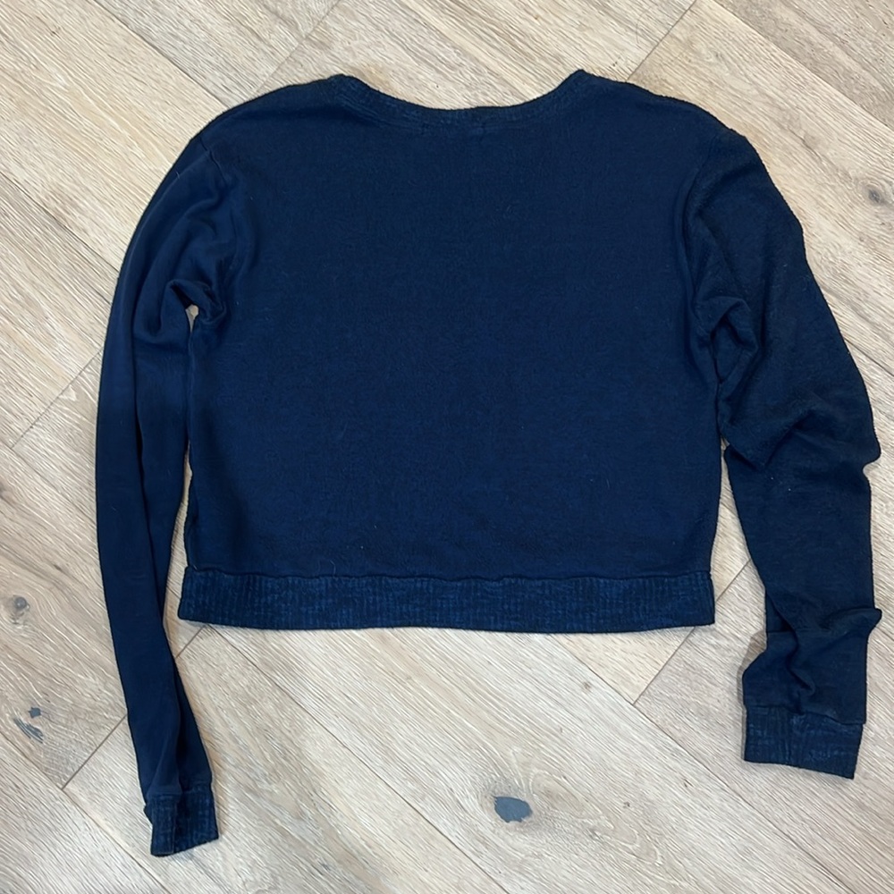 Brandy Melville blue crewneck long sleeve sweater. - Picture 3 of 4
